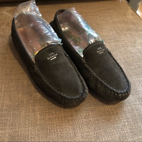 Coach Shoes - Coach Women’s Gray Suede Moccasins 7.5B EUC